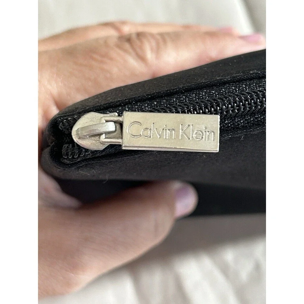 Cosmetic Bag Sleek Black by Calvin Klein